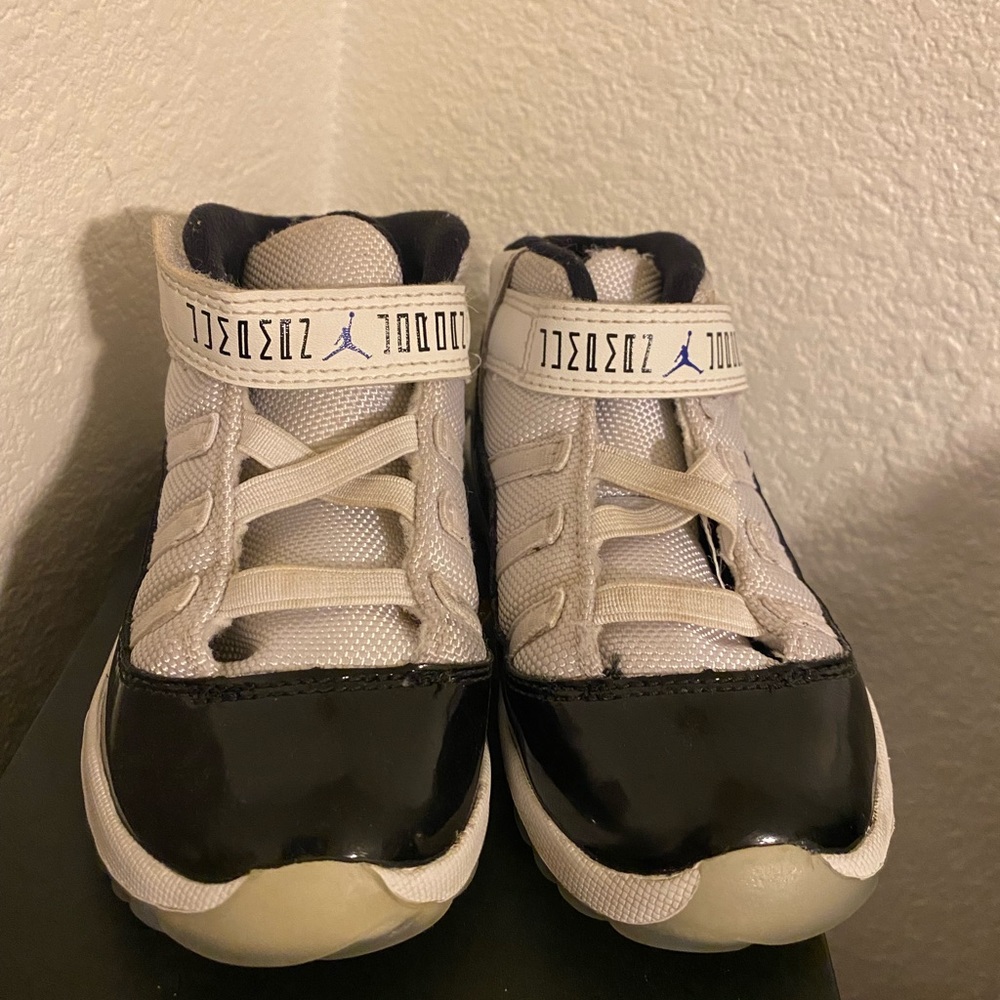 Jordan 11 concord size 10c